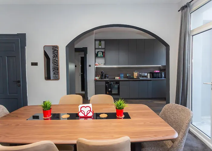 Urban Elegance * 索菲亞