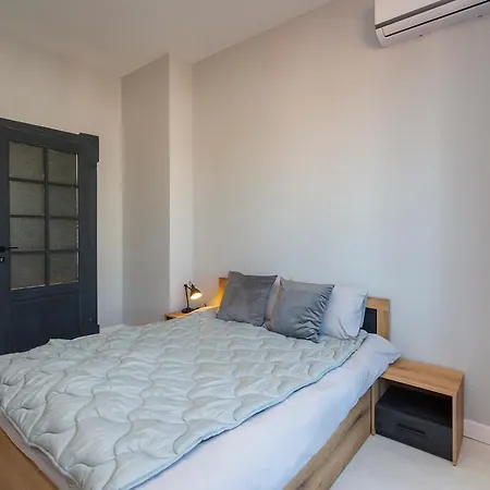 Urban Elegance Apartamento