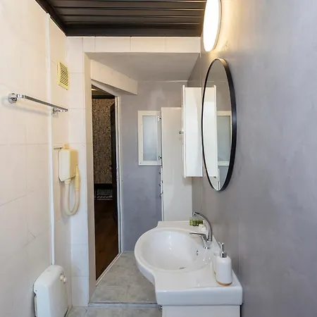 Urban Elegance Szófia