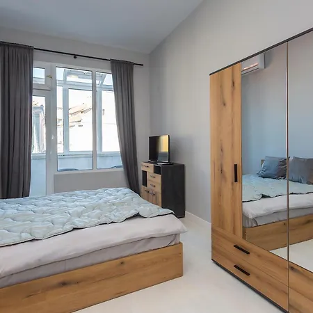 Urban Elegance * Szófia