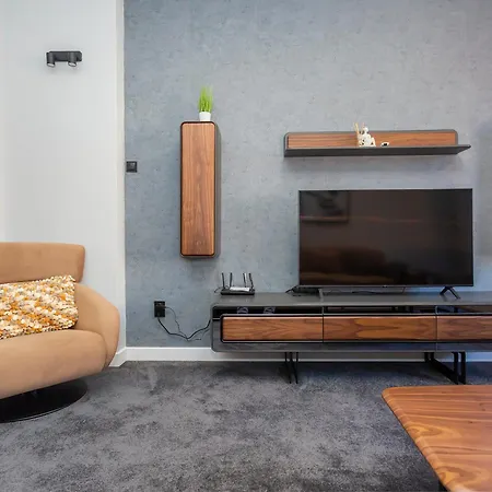 Urban Elegance Szófia