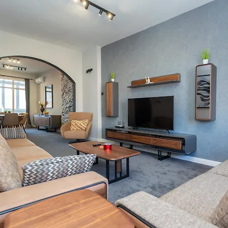 Urban Elegance * Szófia