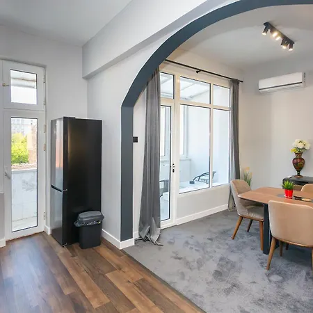 Urban Elegance Apartman *